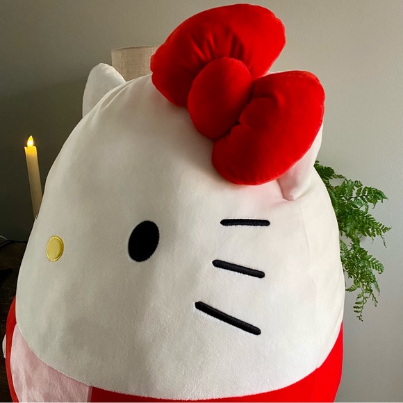 Sanrio x Squishmallows Jumbo Hello Kitty Classic Plush Toy 24” HUGE XL Red Bow - Picture 8 of 13